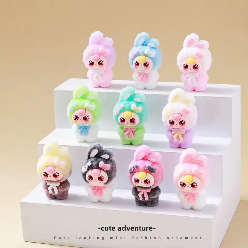 Hot Genuine Mini Figures Deskt - مراجعة Car Accessories Girl وسعره