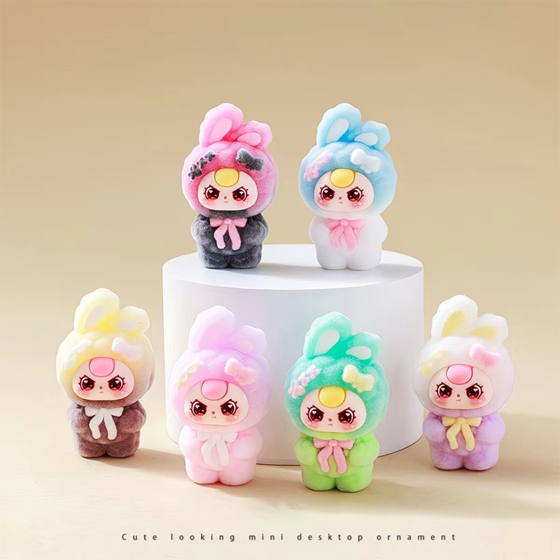 Hot Genuine Mini Figures Deskt - مراجعة Car Accessories Girl وسعره