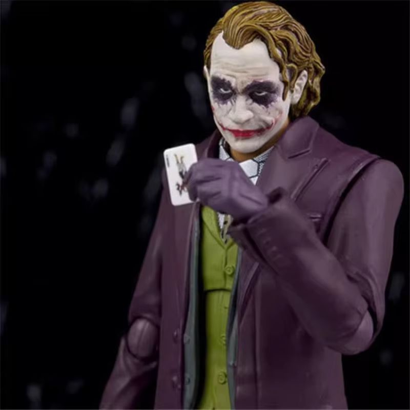 15cm Anime SHF The Dark Knight - مراجعة Car Accessories Joker وسعره