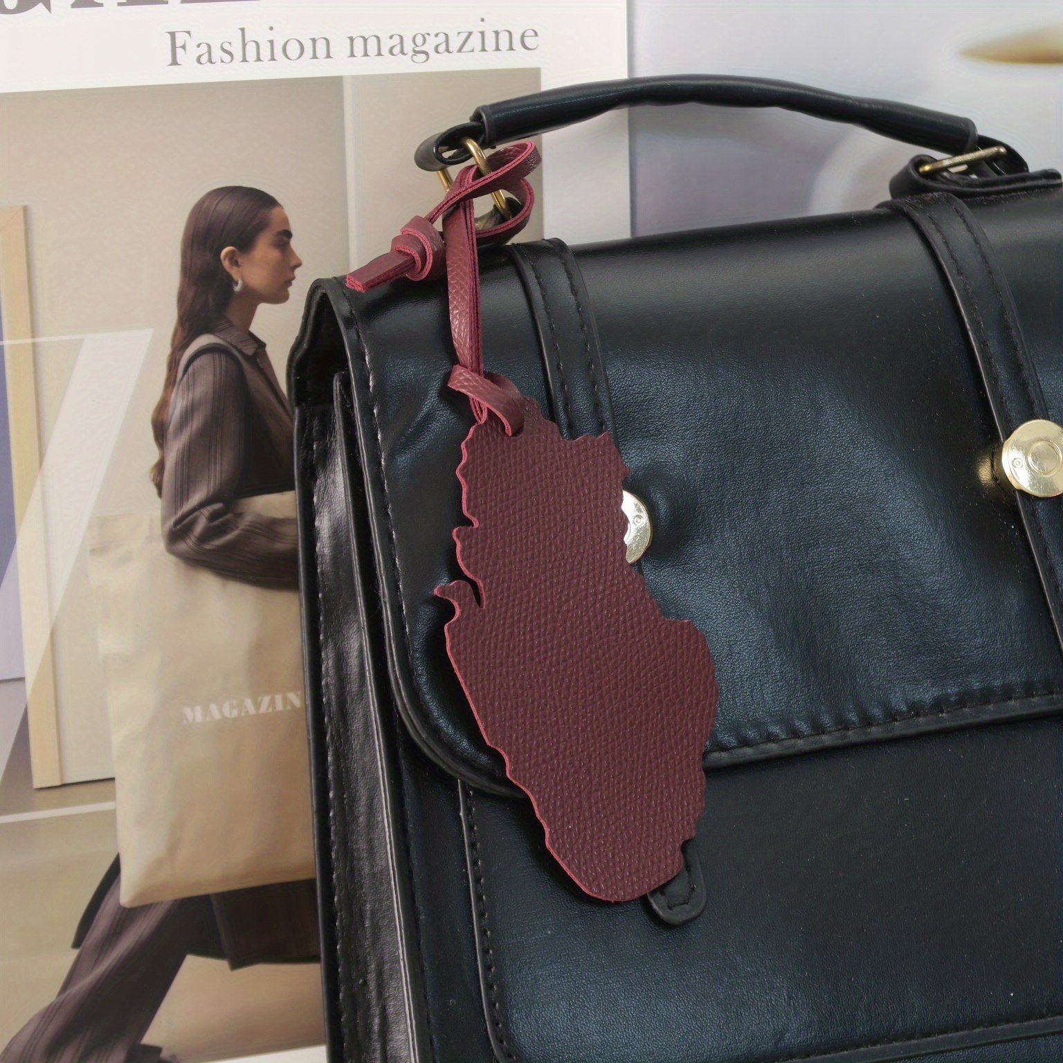 Qatar Map PU Leather Charm - E - مراجعة Qatar Car Accessories وسعره