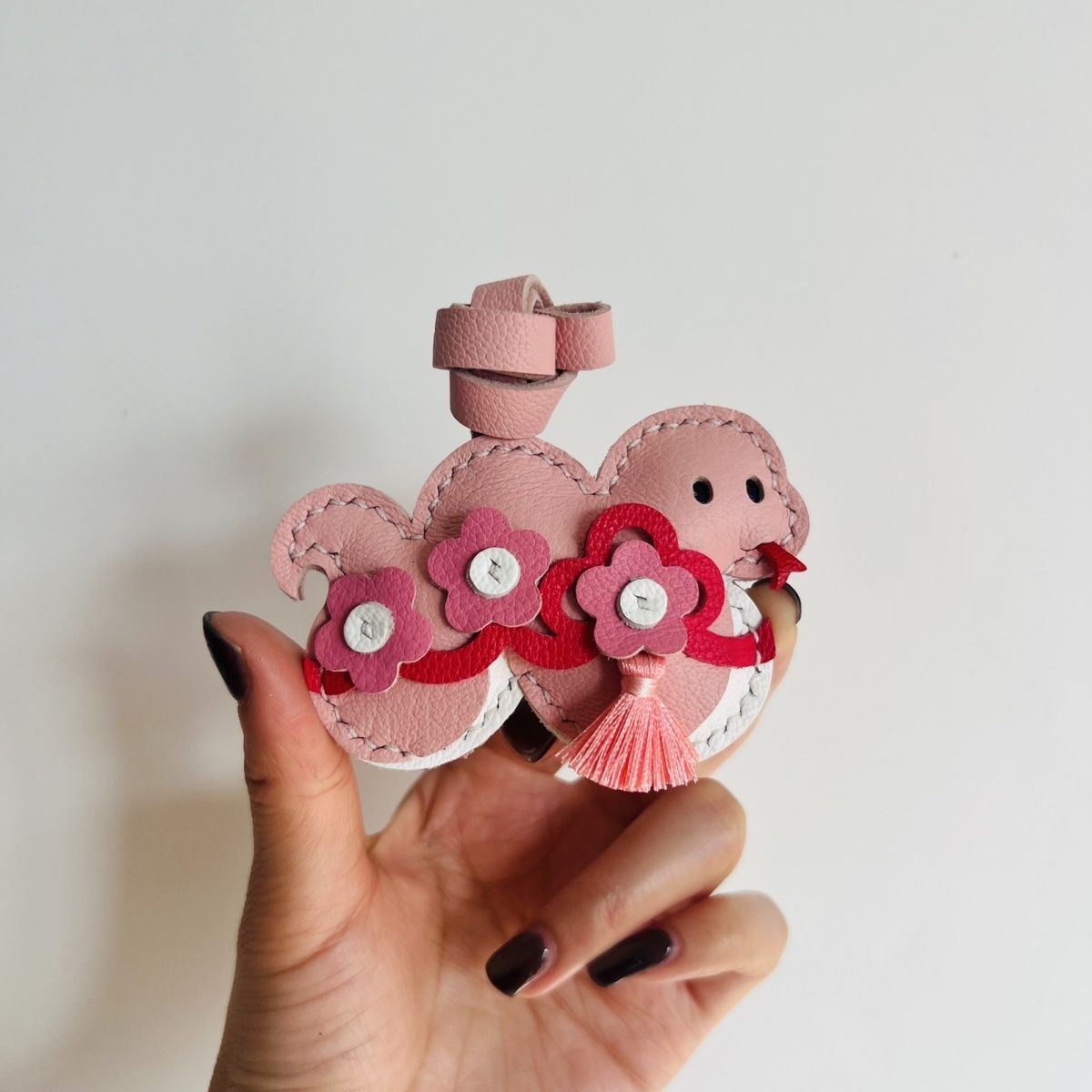 Unique Cute Genuine Leather Ha - مراجعة Car Accessories Xmas Gifts وسعره